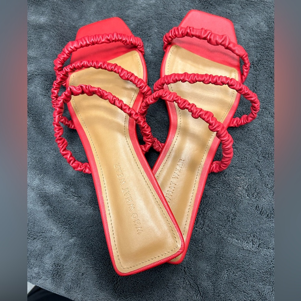 EUC Who What Wear sandals